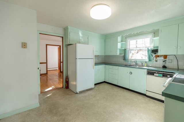 23 Currier Avenue, Peterborough, NH 03458