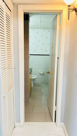 121 Golden Isles Dr 604, Hallandale Beach, FL 33009