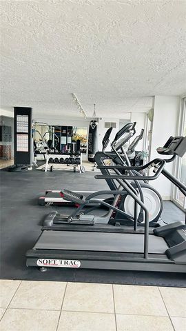 121 Golden Isles Dr 604, Hallandale Beach, FL 33009