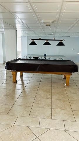 121 Golden Isles Dr 604, Hallandale Beach, FL 33009