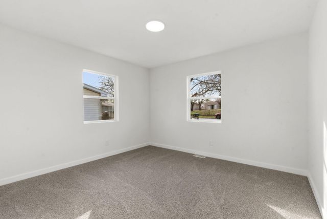 801 E Hill Street, Springfield, MO 65803