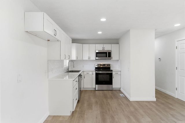 801 E Hill Street, Springfield, MO 65803