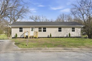 801 E Hill Street, Springfield, MO 65803