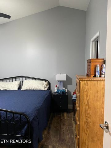 152 Oak Place Circle, Madisonville, TN 37354
