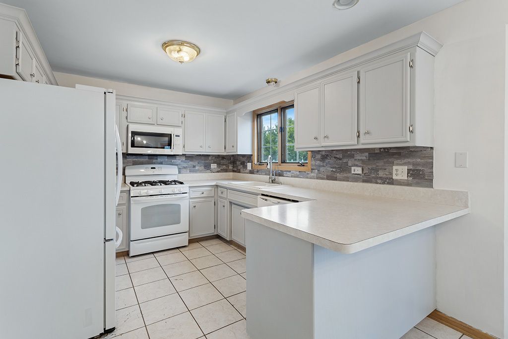 611 Flambeau Court, Romeoville, IL 60446 — photo 5