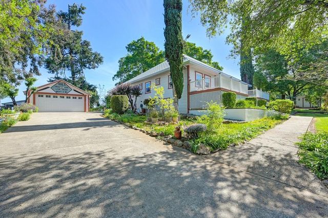 5150 Meadow Croft Ln, Pilot Hill, CA 95664