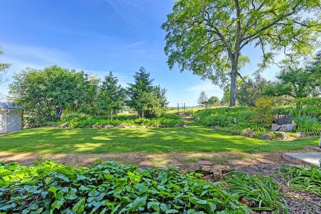 5150 Meadow Croft Ln, Pilot Hill, CA 95664