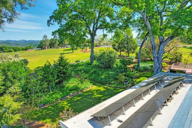 5150 Meadow Croft Ln, Pilot Hill, CA 95664