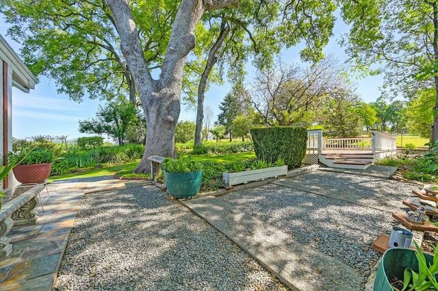 5150 Meadow Croft Ln, Pilot Hill, CA 95664