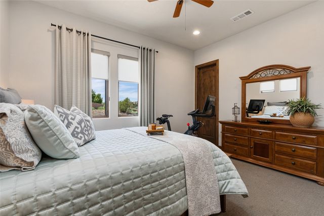 74 Paseo Las Terrazas, Santa Fe, NM 87506