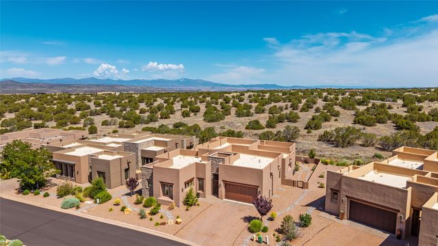 74 Paseo Las Terrazas, Santa Fe, NM 87506