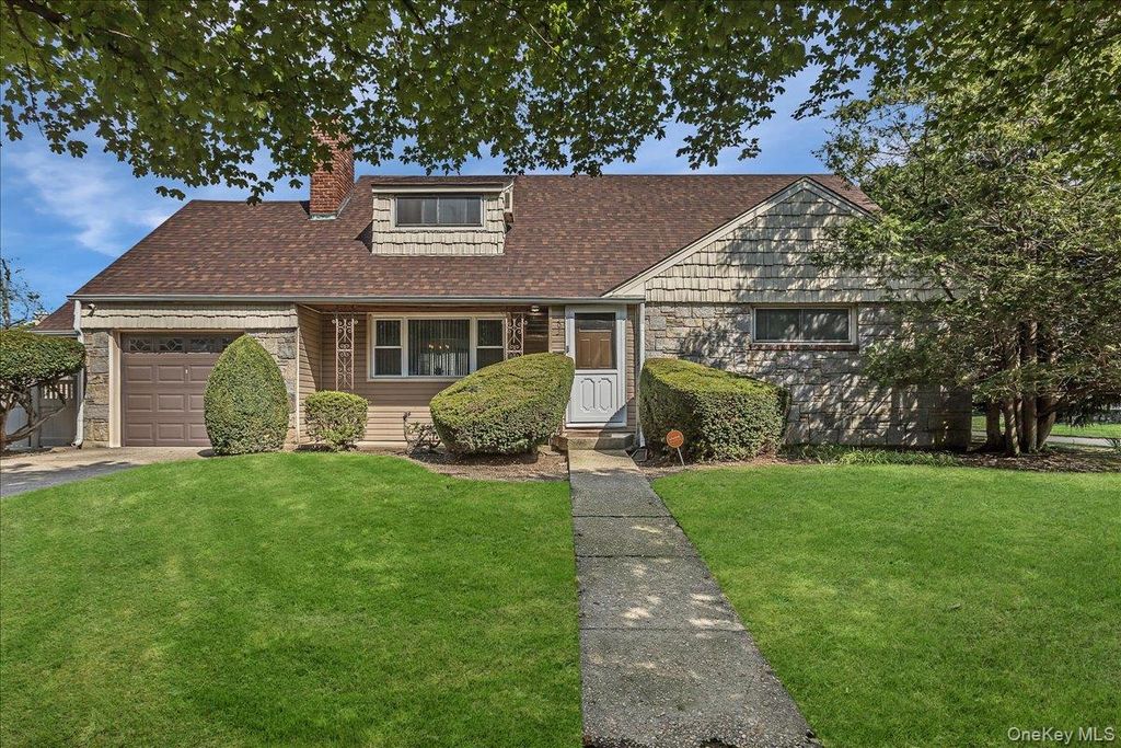 305 Crowell Street, Hempstead, NY 11550