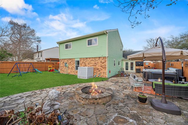 16146 Pipers View Drive, Houston, TX 77598