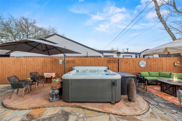 16146 Pipers View Drive, Houston, TX 77598