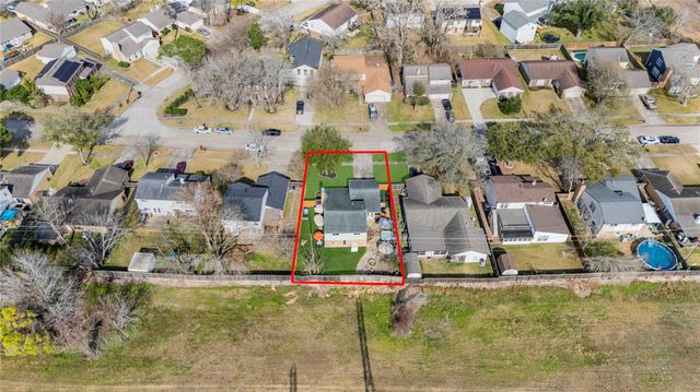 16146 Pipers View Drive, Houston, TX 77598