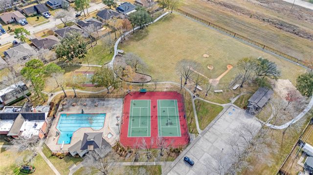 16146 Pipers View Drive, Houston, TX 77598