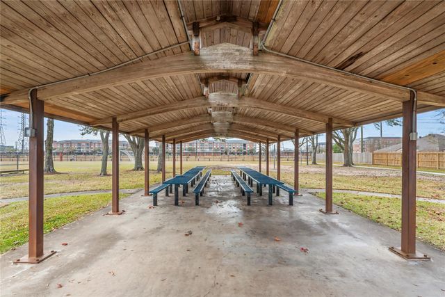 16146 Pipers View Drive, Houston, TX 77598