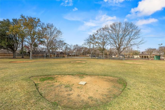 16146 Pipers View Drive, Houston, TX 77598