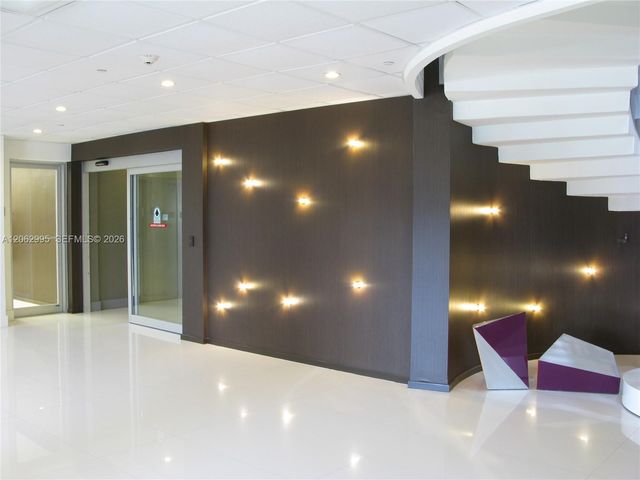 5701 Collins Avenue 919, Miami Beach, FL 33140