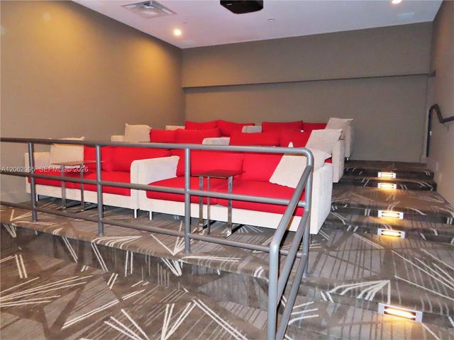 5701 Collins Avenue 919, Miami Beach, FL 33140