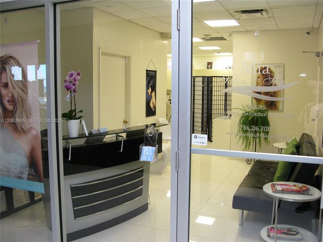 5701 Collins Avenue 919, Miami Beach, FL 33140