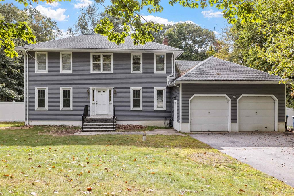 60 Horseshoe Road, Windham, NH 03087
