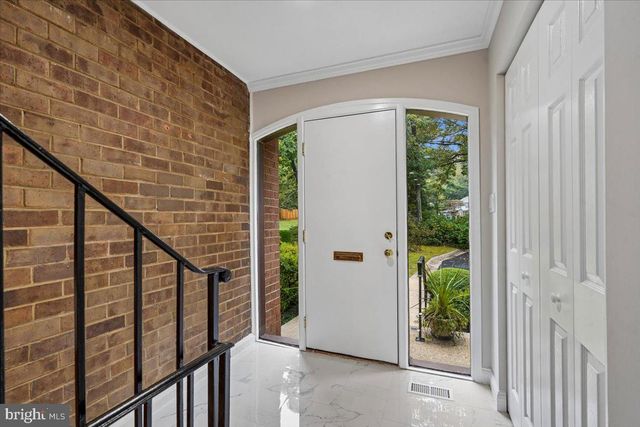 10713 DEBORAH DR, Potomac, MD 20854
