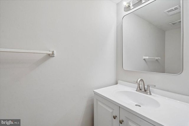 10713 DEBORAH DR, Potomac, MD 20854