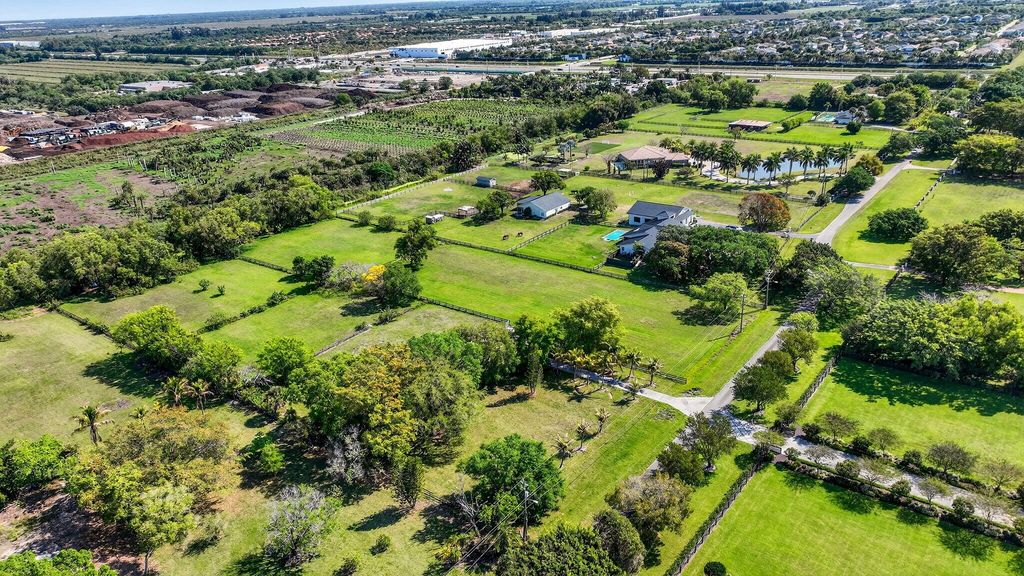 Image 21 of property listing at 10245 La Reina Road, Delray Beach, FL 33446