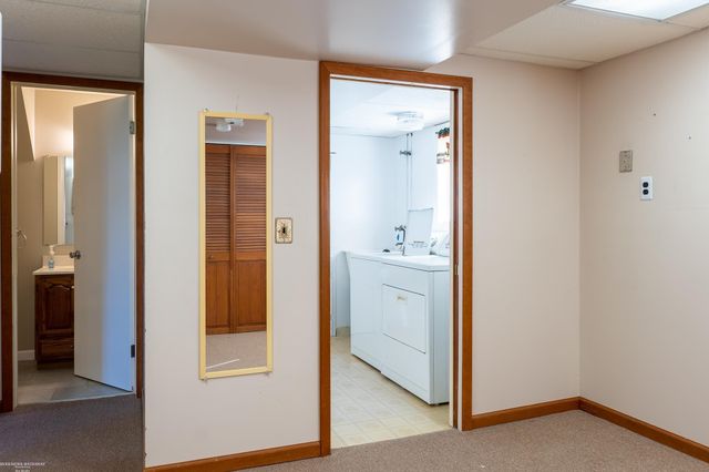 14323 Mary Grove Drive, Sterling Heights, MI 48313