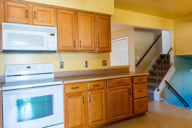 14323 Mary Grove Drive, Sterling Heights, MI 48313