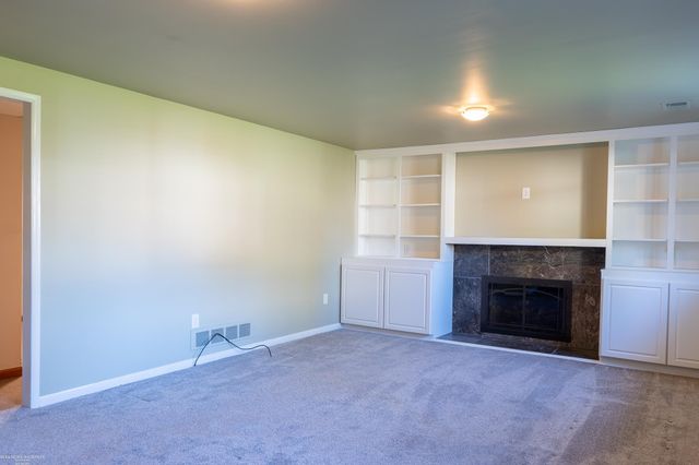 14323 Mary Grove Drive, Sterling Heights, MI 48313