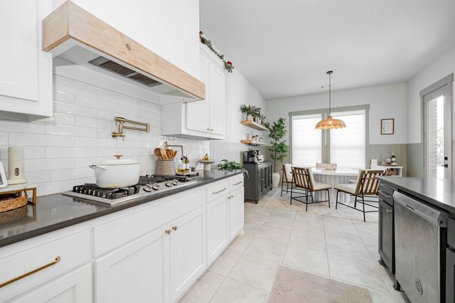 3204 Paxon Drive, Mansfield, TX 76084