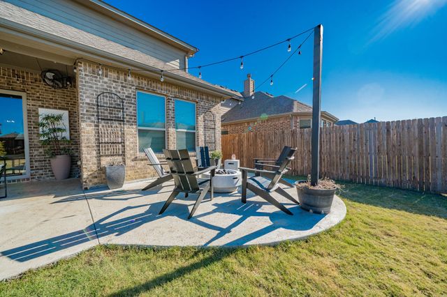 3204 Paxon Drive, Mansfield, TX 76084