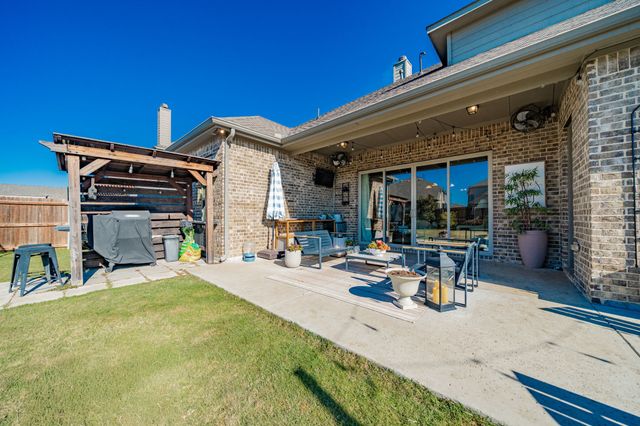 3204 Paxon Drive, Mansfield, TX 76084