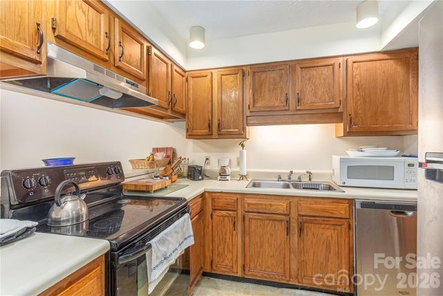 33 Ravencroft Lane E33, Asheville, NC 28803