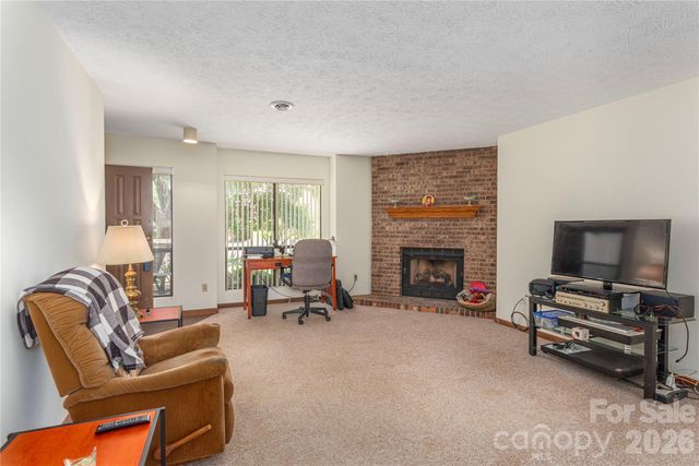 33 Ravencroft Lane E33, Asheville, NC 28803