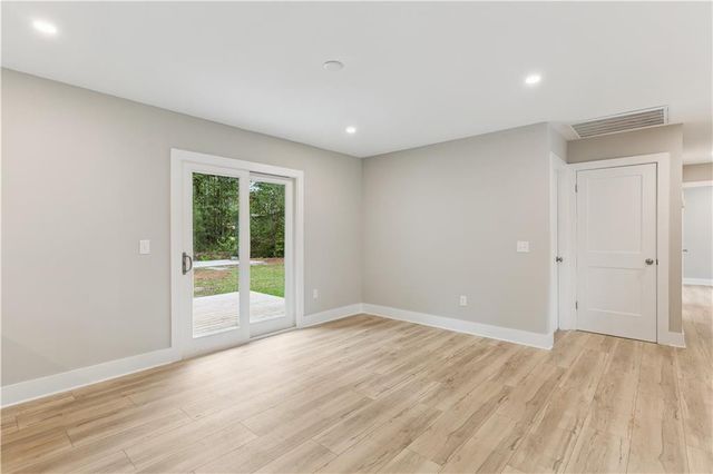 147 Greenwood Street, Jesup, GA 31545
