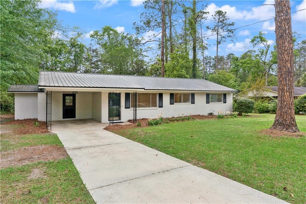 147 Greenwood Street, Jesup, GA 31545