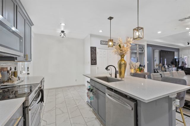 714 Oak Park Drive, Dallas, TX 75232