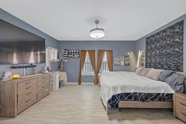 714 Oak Park Drive, Dallas, TX 75232