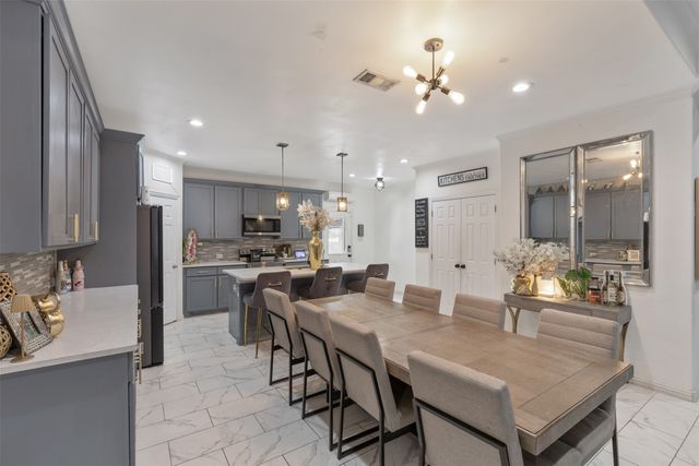 714 Oak Park Drive, Dallas, TX 75232