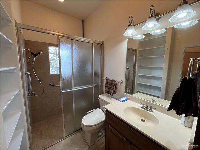 2107 Kingfisher Lane, Mission, TX 78572