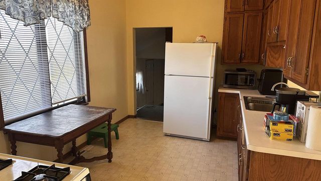314 SUMMIT STREET, Pulaski, WI 54162