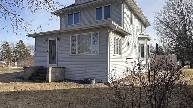 314 SUMMIT STREET, Pulaski, WI 54162