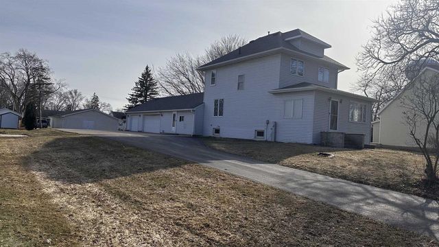 314 SUMMIT STREET, Pulaski, WI 54162