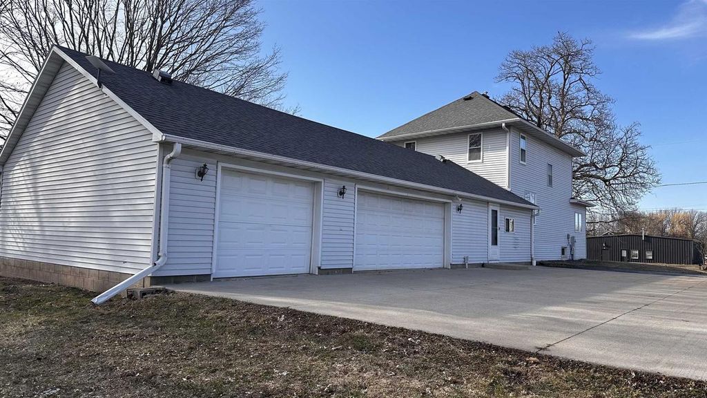 314 SUMMIT STREET, Pulaski, WI 54162