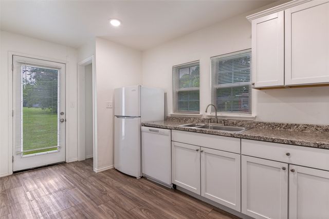 1010 E College Street, Terrell, TX 75160