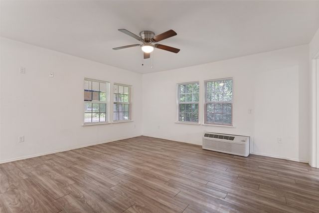 1010 E College Street, Terrell, TX 75160