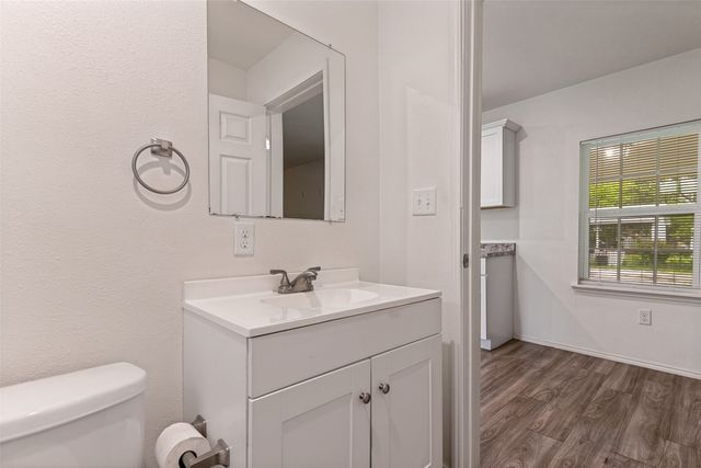 1010 E College Street, Terrell, TX 75160